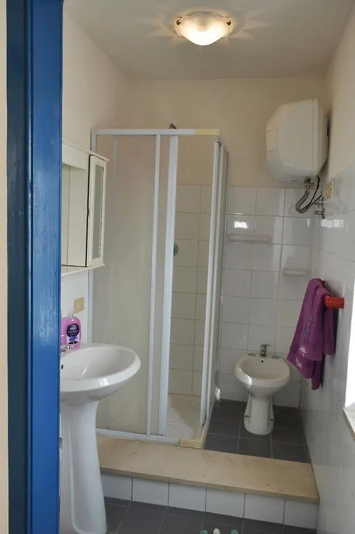 Don Vito'S Apartments كاستيلاّماري ديل غو