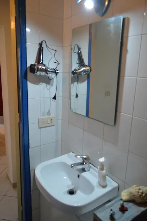 Don Vito'S Apartments كاستيلاّماري ديل غو